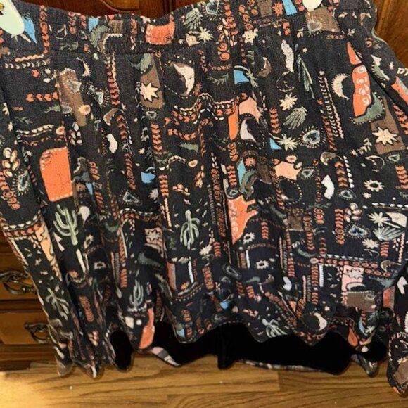 Torrid Maxi Washable Southwest Print Hi Low Skirt Size 1 - Picture 3 of 5